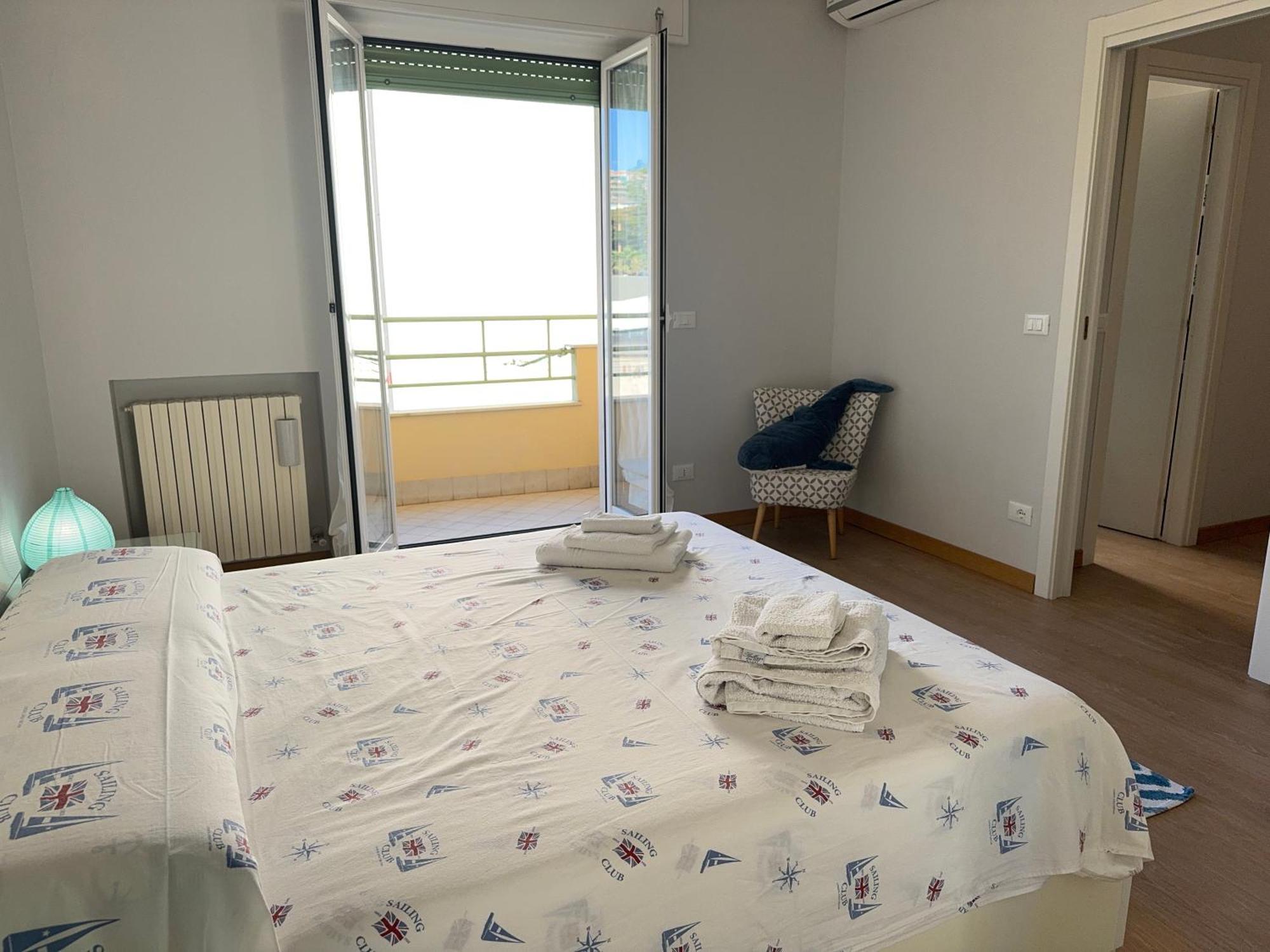 2 Min Walk To The Beach In The Centre Of Sanremo Esterno foto